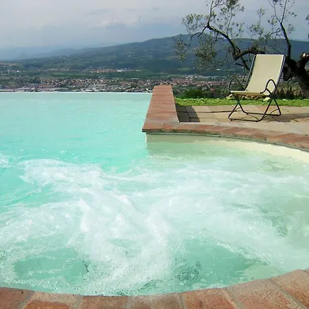Sun And Sun 2 Pools